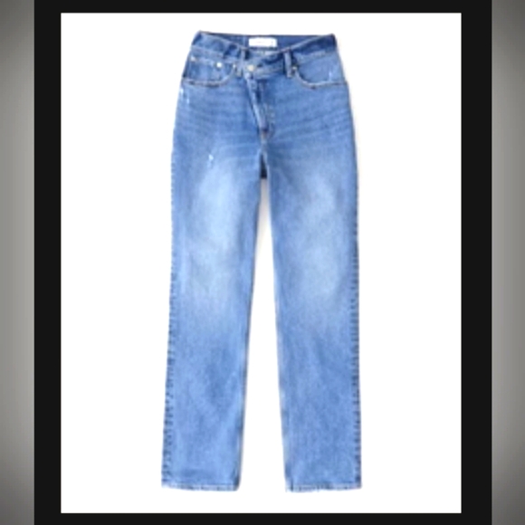 Abercrombie & Fitch Denim - ABERCROMBIE Women's Curve Love 90s Ultra High Rise Straight Jeans